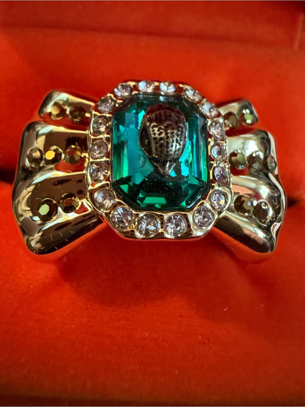Kurt Geiger Gold Bow Ring with Emerald Green Crystal and Clear Accents